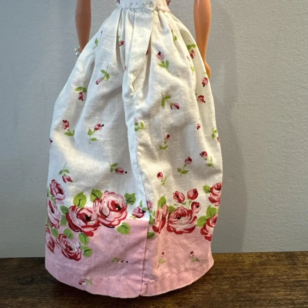 VTG 1960s Cut & Sew Roses Barbie Gown Dress Mommy‎ Made W Necklace & Bracelet